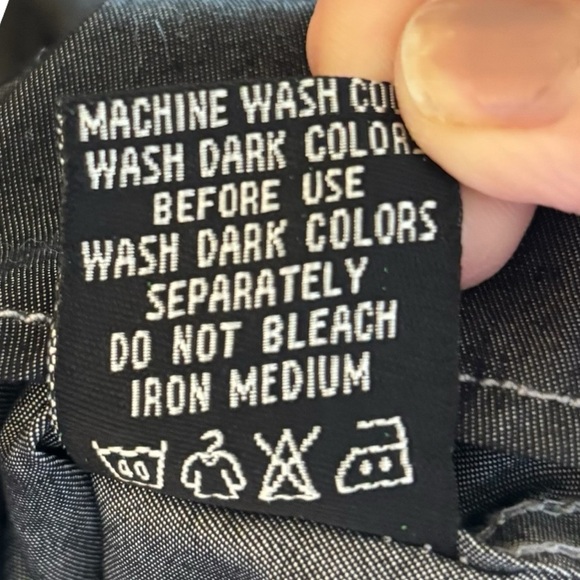 COWGIRL HARDWARE - SIZE MEDIUM - 100% DARK /BLACK WASH - RHINESTONE ACCENTS B21 - Picture 8 of 8